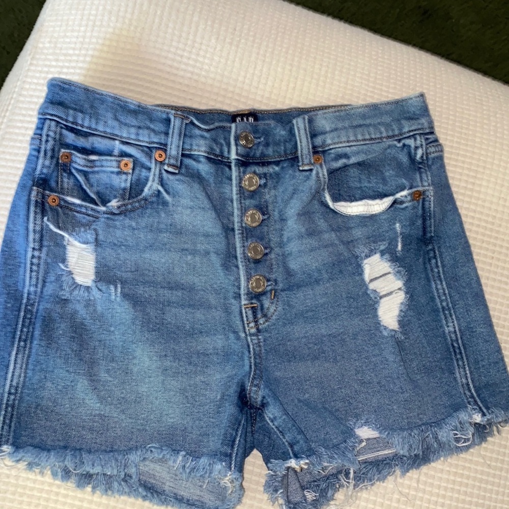 Gap shorts size 4